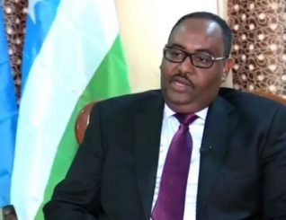 Madaxweynaha Puntland oo ballanqaaday dhammaystirka jidka Ceel-Daahir ilaa Ceerigaabo