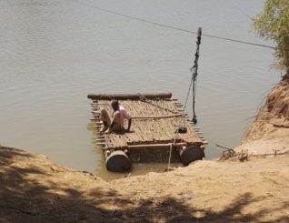 Across the Jubba River Lives a Doctor