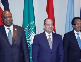 Madaxweyne Masar oo kulmiyey Madaxweynayaasha Soomaaliya iyo Kiiniya