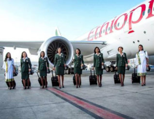 Shirkadda Ethiopian Airline ayaa baadhaysa cabashada arday Soomaali ah