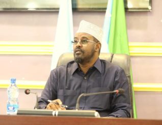 Ahmed Madobe departs for Nairobi in an undisclosed trip