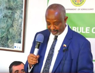 Ingiriiska oo Joojinaya Taageeradii Ciidamada La-Dagaalanka Argagixisada & Tirada Argagixiso ee Somaliland Qabatay- Wasiirka Arimaha Gudaha