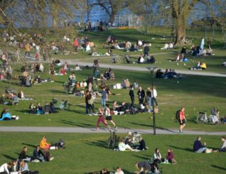 Ma Isbixinaysaa Siyaasadda Gaarka ah ee Iswiidhan Ku Wajahday COVID19 ?