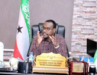 Wasiirka Warfaafinta Somaliland ayaa shaaciyey in xukuumadda ay si rasmi ah ula wareegtay huteelkii Hargeysa Clup.