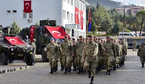 Turkey ayaa Axaddii sheegtay inay ciidamada Jeneral Khalifa Haftar ka dhigan doonto “bartilmaameed sharci ah”, haddii ay sii socdaan “weerarada ka dhanka ah” danaheeda  diblomaasiyadeed ee Libya.