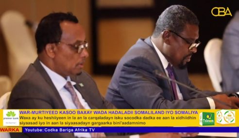 Somaliland iyo Somaliya oo ku heshiiyey in aan la carqaladayn isku socodka bulshada ee labada dhinac