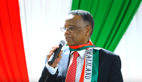 Gudoomiyaha Golaha Wakiiladda Somaliland Ayaa Kulan Aan Caadi Ahayn Isugu Yeedhay Xildhibaanadda Golaha Wakiiladda Oo In Muddo Ah Fasax Ku Jiray.