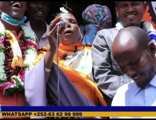 Musharax Mukhtaar Xasan Maydhane Iyo Taageerayaashiisa Oo Wacdaro Ka Dhigay Xariirad