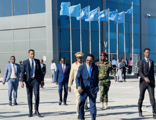 Madaxwayne Farmajo oo Safar ugu Baxay Dalkasi Uganda