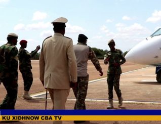 Madaxweynaha jubaland ayaa taliyaha ciidanka xooga dalka kala hadlay xoojinta hawlgalada