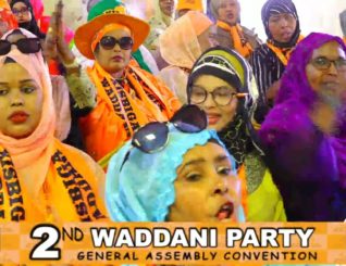 Dhalinyaro Xisbiga Kulmiye ah oo u soo diga rogtay xisbiga Waddani