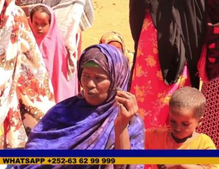 Dadwaynaha ku dhaqan deegaanka daarasalaam oo ku baaqay in lala soo gaadho biyo.