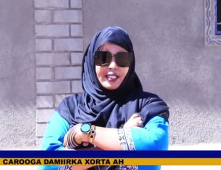 Deg Deg–Fanaada Caanka ah Safiya Tusmo Oo Si Adag Uga Hadashay Guri Ay Dhisanaysay