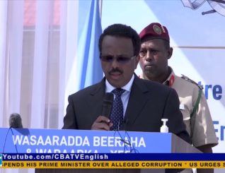 Somalia President suspends his Prime minister over alleged corruption