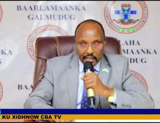 Gudoomiyaha Baarlamanka Galmudug ayaa amar ku bixiyey Mushaarka laga jaro 6-Xildhibaan