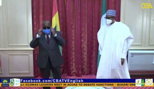 Buhari meets Ghanaian President Akufo-Addo ahead of ECOWAS meeting.