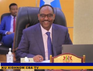 Madaxweunaha puntland oo isku shaandheyn ku sameeyay qaar ka mid ah golihiisa wasiirada.