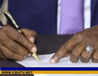 Madaxweynaha Dowladda Galmudug ayaa shaqada dib ugu soo celiyay Wasiirka Wasaaradda Arrimaha Gudaha