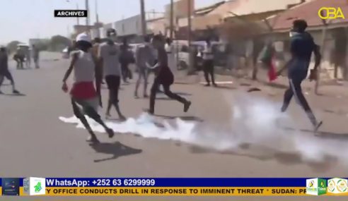 Sudan: Protesters rally against high commodity prices as police crackdown continues.