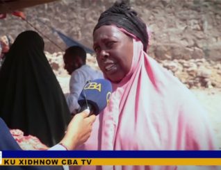 Qaar kamidda ganacsatadii suuqa waaheen oo dooxa ku ganacsanaya ayaa xukuumadda ka dalbaday daladdo.