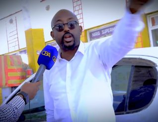 Siyaasi haya shaqadii Ciidanka Nabadgelyada Wadooyinka isago kala hagaya gaadiidka wado saxmad badan