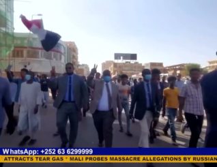Sudanese “earthquake” protest attracts tear gas