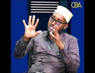 “Dowlada fadaraalka ah inta ay Axmed Madoobe wadato anagu la shaqeyn mayno” Siyaasi Faarax Gaaceer.