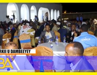 Raysal wasare Xamse Cabdi Barre & waftigiisa ayaa xalay xalfad casho sharaf ah loo sameeyay .