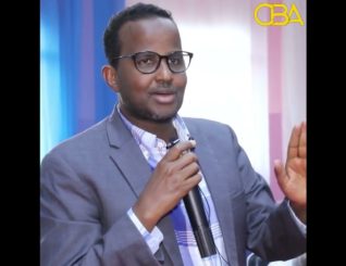 Somaliland iyo Puntaland Gurmadka wax haka soo galaan” Xildhibaan Cabdiraxmaan Odawaa