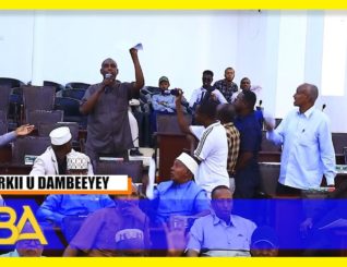 Golaha Guurtida ayaa isu balansaday kulan kale xeer muran badan ka dhex dhaliyay Golahooda.