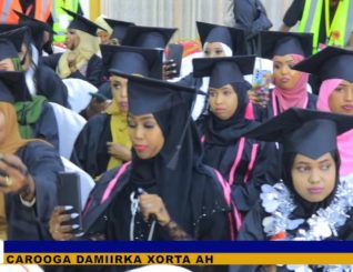 Jaamacadda the unity ayaa magaalada Hargeysa munaasibad ugu qabtay 500 arday.