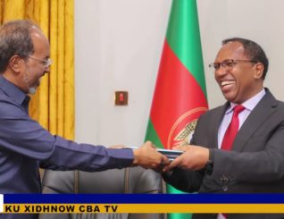 Madaxweynaha somaliya xasan shiiq oo saxiixay miisaaniyada sanadka 2023 ee dowlada