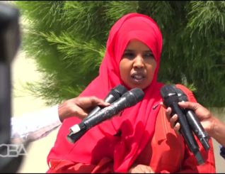 Xildhibaano si adag uga hadlay xiisada dagaal ee wali wali ka taagan magaalada laasaano