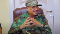 Gudoomiye Faysal Cali Waraabe ayaa booqday Ciidanka Qaranka Somaliland ee magaalada Oog