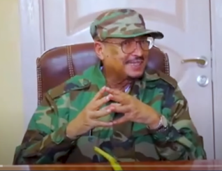 Gudoomiye Faysal Cali Waraabe ayaa booqday Ciidanka Qaranka Somaliland ee magaalada Oog