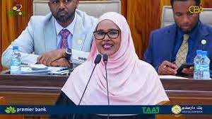 “Annagoo baabuuro buruuf waddano ayaan halkan imaanaa si aan ugu qudbadeeno saxaafadda, dadkeenunw..