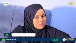 Gabadh ka mid ahyd suxufiyiinta Muqdisho oo TikTok ka furatay maqaaxi lagu iibiyo cuntooyin kala….