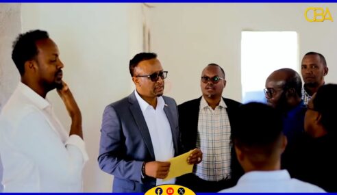 Maayirka Hargeysa ayaa kormeeray dhismaha xarunta Degmada Gacanlibaax