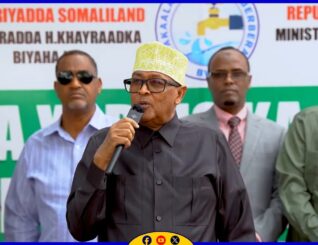 Madaxweynaha Somaliland ayaa xadhiga ka jaray mashruuc weyn oo dadweynaha Berbera baahi weyn u qabeen. Sidoo kale madaxweynaha ayaa kormeeray Dekedda Caalamiga ah ee Berbera.
