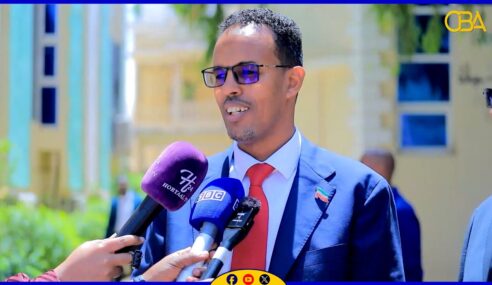 Masuuliyiinta Hay’adda Dhawrista Tayada Somaliland ayaa saaka hortagay Gudida Joogtada ah ee Golaha Wakiillada Somaliland.