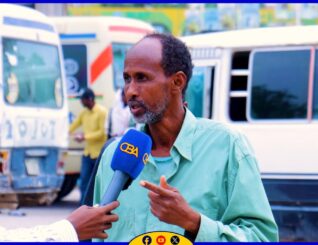 “Moobiladu dhibaato ayay ku hayaan qoyska, amniga iyo dhaqankeenaba”#Dhibka_Moobilka