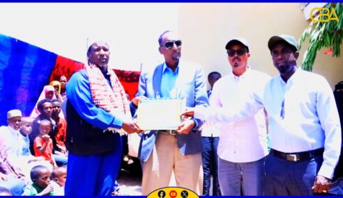 Tuulada Kulmiye ee Degmada Sheekha ayaa laga hirgeliyay xarunta barashada Quraanka Kariimka ah.