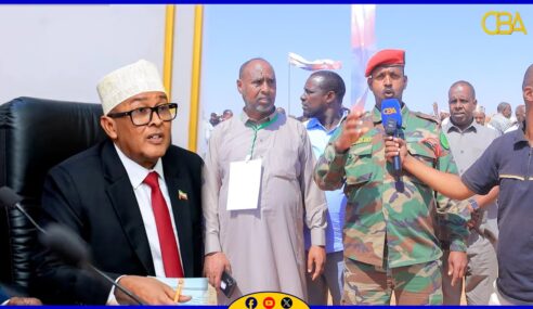 Askari Ciidanka Qaranka JSL ka tirsan oo gabay duco iyo dardaaran ah u tiriyay Madaxwaynaha JSL