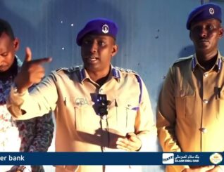 “Ciidamo ay wateen xubno siyaasiyiin ah ayaa soo weeraray saldhigga Warta Nabadda”Taliye Mahdi