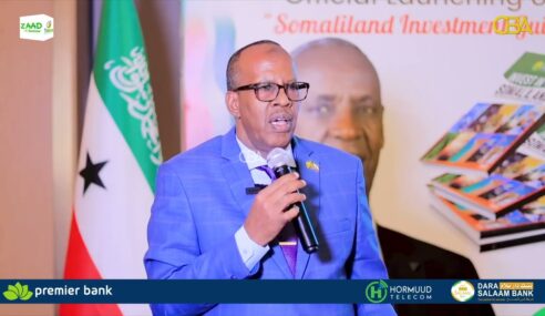 “Maanta waxaan soo bandhigayna hagahii maalgashiga qaranka lagu maamuli lahaa” Wasiirka Wasaaradda H. Maalgashiga iyo Warshadaha Mudane Siciid Buraale