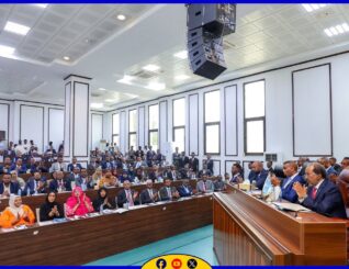 Madaxweynaha Soomaaliya ayaa furay kalfadhigii 7aad ee Baarlamaanka Federaalka Soomaaliya