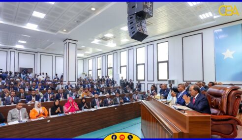 Madaxweynaha Soomaaliya ayaa furay kalfadhigii 7aad ee Baarlamaanka Federaalka Soomaaliya