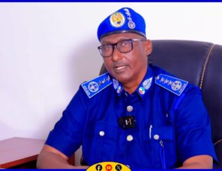 Taliyaha Ciidanka Booliska ayaa si adag uga hadley culimada iyo maandooriyaha