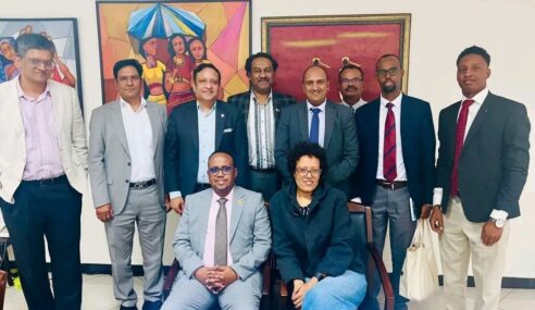 The Minister of Commerce and Tourism of the Republic of Somaliland, Advocate Abdirahman Hassan Nour, held an important meeting in Addis Ababa with some of Ethiopia’s top business leaders.