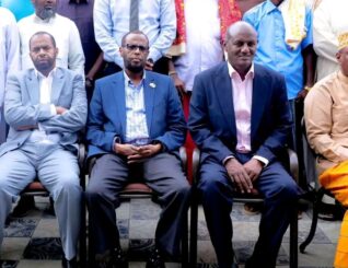 Minister of Education Hosts Luncheon for the Peace Meeting in Sanaag Region